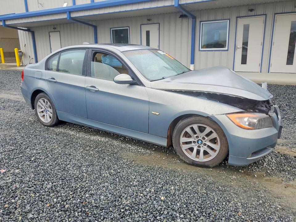 Photo 4 from auction – 2007 BMW 328 with VIN WBAVA33547KX75067