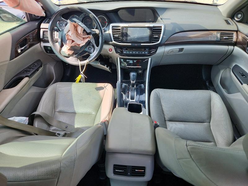 Photo 8 from auction – 2017 HONDA ACCORD with VIN 1HGCR2F80HA137488