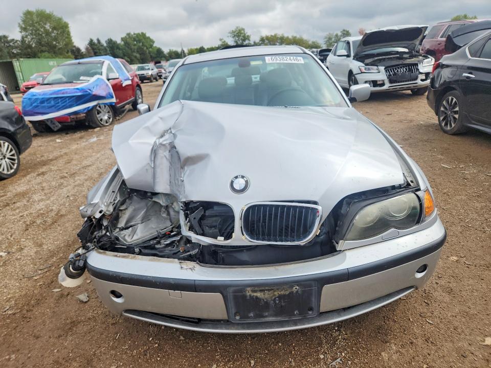 Zdjęcie 5 z aukcji – 2004 BMW 325 z VIN WBAEU33474PR07249