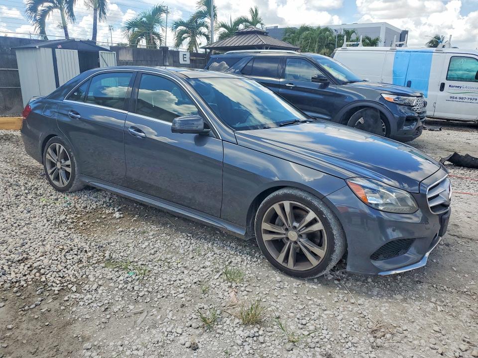 Photo 4 from auction – 2015 MERCEDES-BENZ E with VIN WDDHF5KB1FB126691