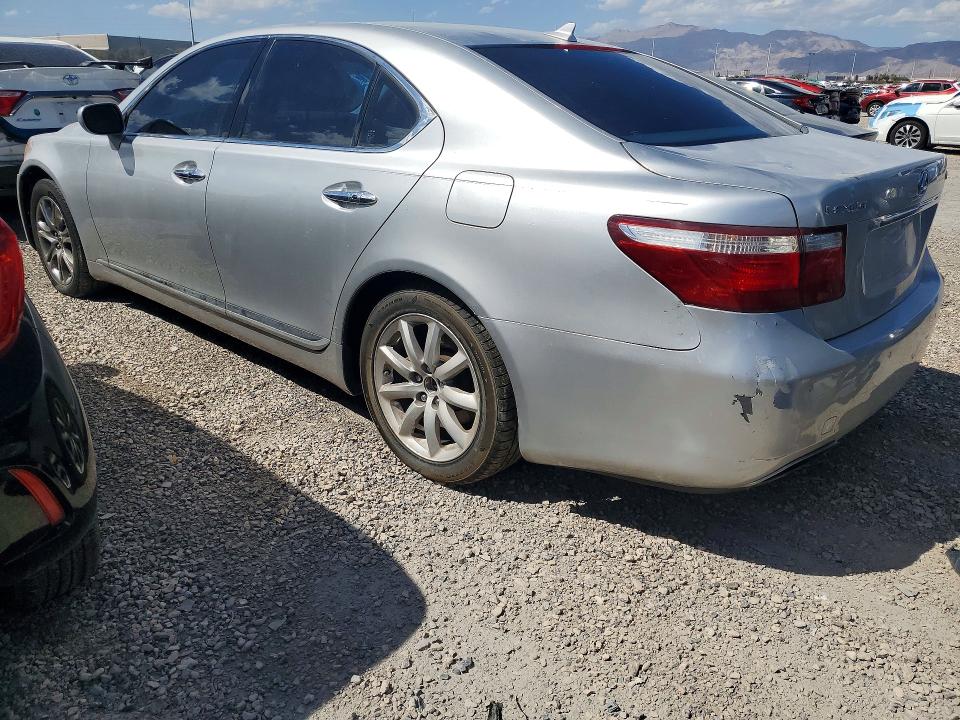 Photo 2 from auction – 2007 LEXUS LS with VIN JTHBL46F175049710