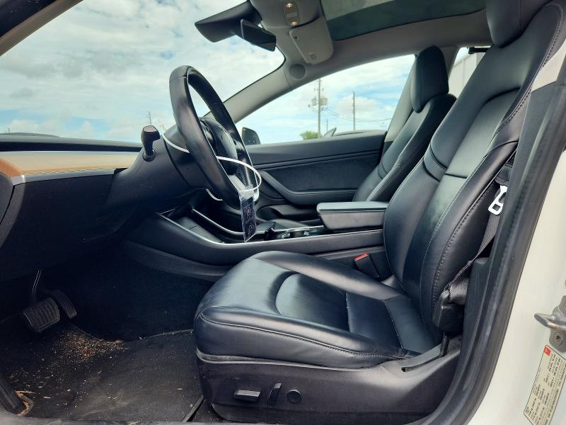 Foto 7 de la subasta – 2018 TESLA MODEL 3 con VIN 5YJ3E1EA6JF013764