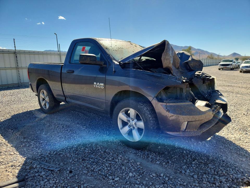 Photo 4 from auction – 2015 RAM 1500 with VIN 3C6JR7AG1FG525465