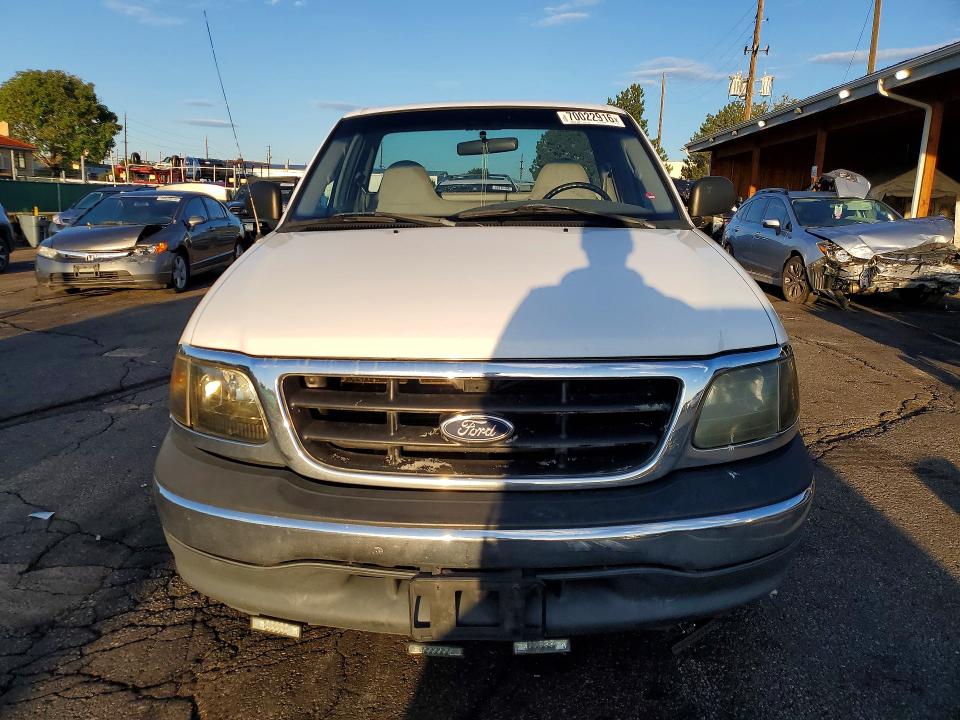 Photo 5 from auction – 2001 FORD F150 with VIN 1FTRF17W21NA22589