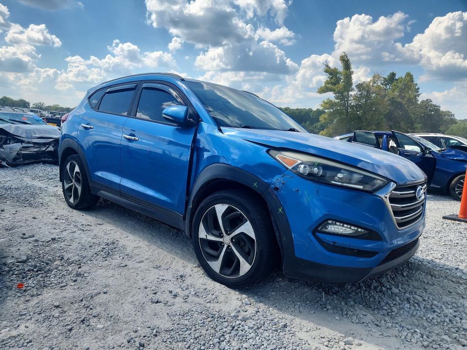 Photo 4 from auction – 2016 HYUNDAI TUCSON with VIN KM8J33A28GU185149