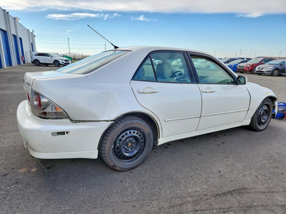 Фото 3 с аукциона – 2001 LEXUS IS с VIN JTHBD182110002560