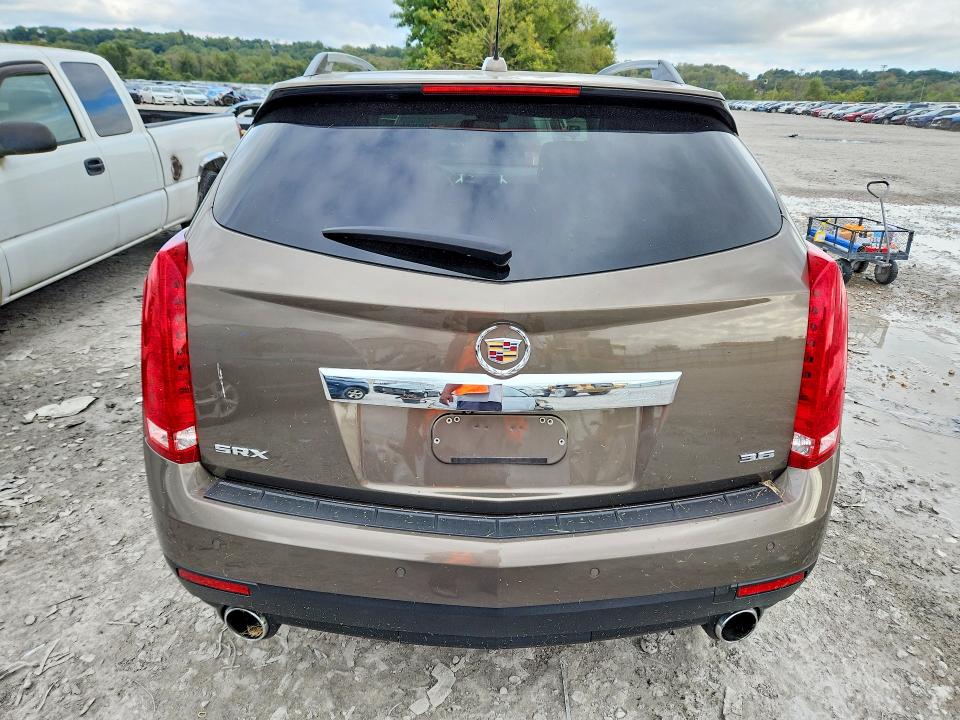 Photo 6 from auction – 2015 CADILLAC SRX with VIN 3GYFNCE30FS571550