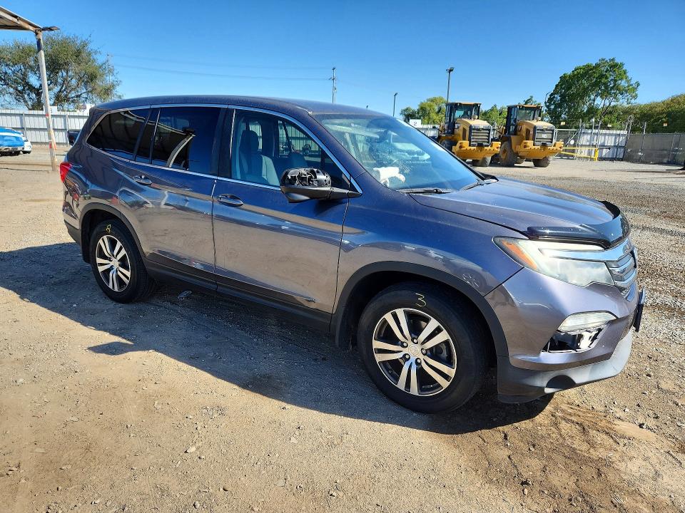 Photo 4 from auction – 2017 HONDA PILOT with VIN 5FNYF6H71HB014220