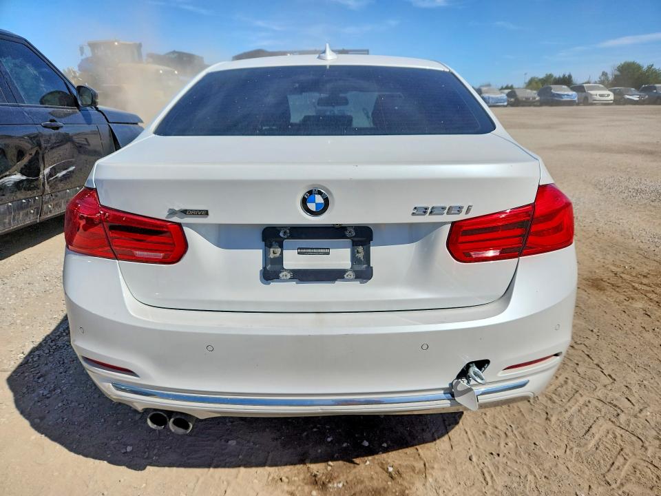 Фото 6 с аукциона – 2016 BMW 328 с VIN WBA8E3G55GNT26703