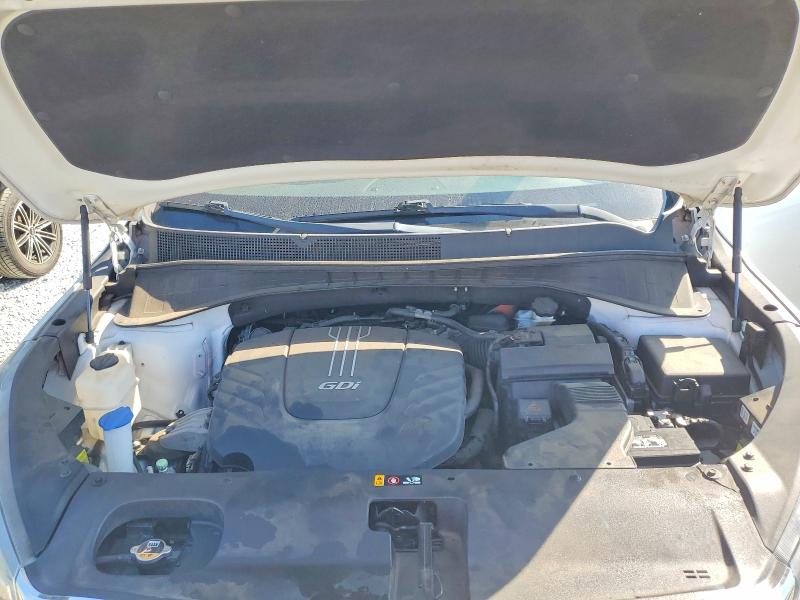 Photo 12 from auction – 2017 KIA SORENTO with VIN 5XYPK4A59HG277682