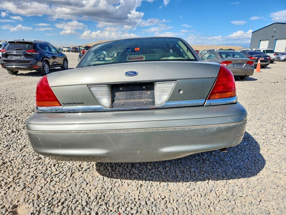 Photo 6 from auction – 2000 FORD CROWN VICTORIA with VIN 2FAFP73W7YX158126