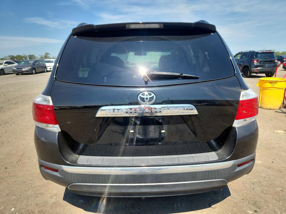 Снимка 6 от търг – 2012 TOYOTA HIGHLANDER с VIN 5TDZK3EH7CS086295