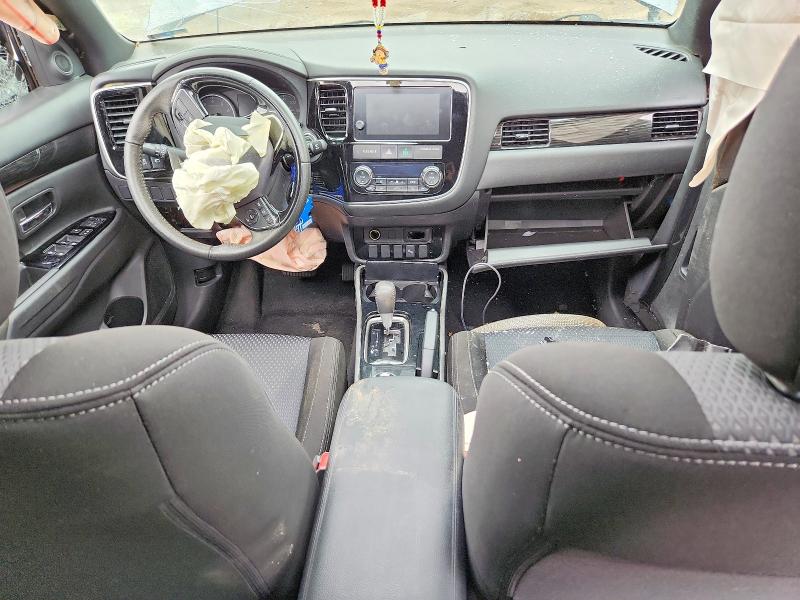 Снимка 8 от търг – 2018 MITSUBISHI OUTLANDER с VIN JA4AD3A38JZ066449