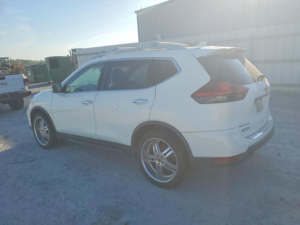 Photo 2 from auction – 2017 NISSAN ROGUE with VIN 5N1AT2MT7HC777423