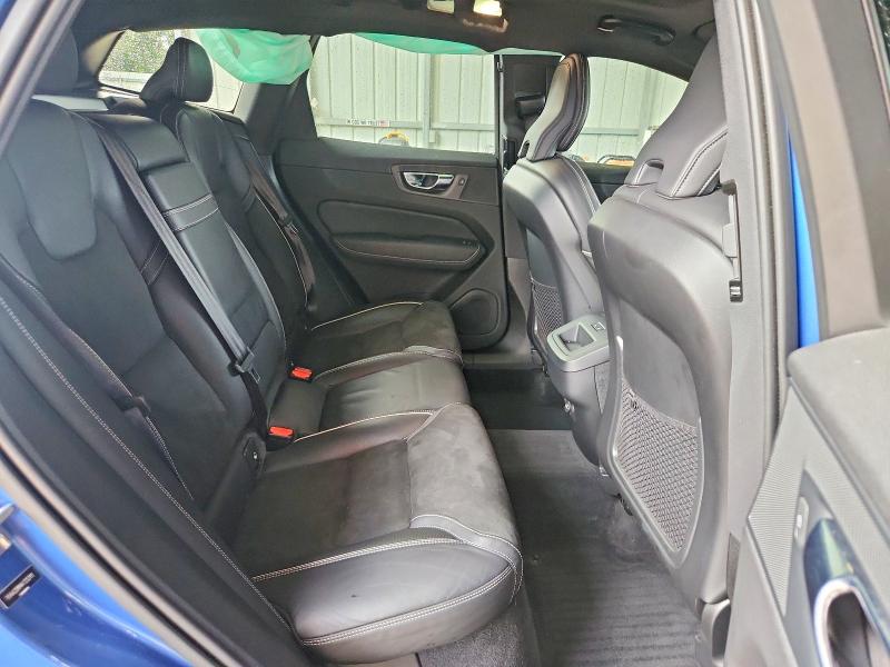 Photo 11 from auction – 2019 VOLVO XC60 with VIN YV4A22RM4K1353111
