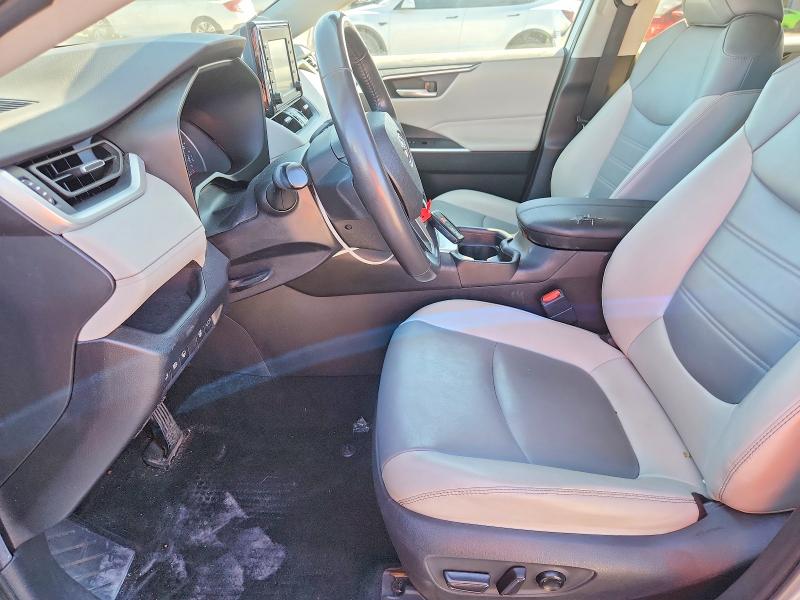 Снимка 7 от търг – 2019 TOYOTA RAV4 с VIN 2T3A1RFV4KW048236
