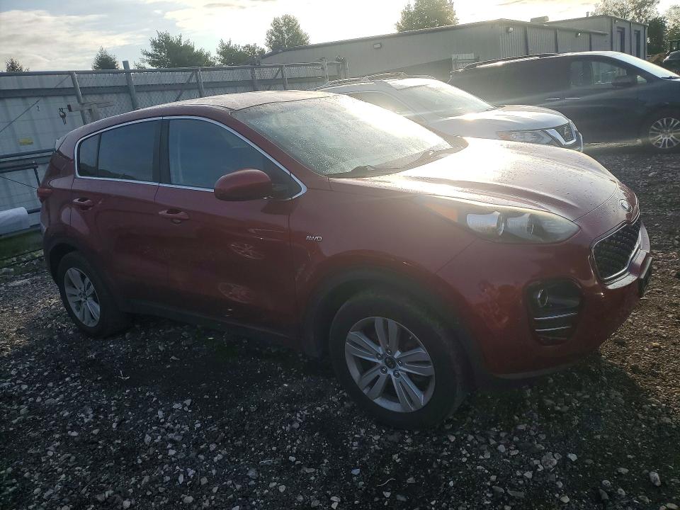 Фото 4 с аукциона – 2017 KIA SPORTAGE с VIN KNDPMCAC2H7038264