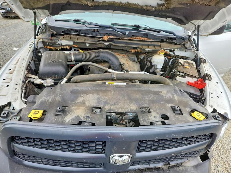 Снимка 11 от търг – 2013 RAM 1500 с VIN 3C6JR7AT5DG596789
