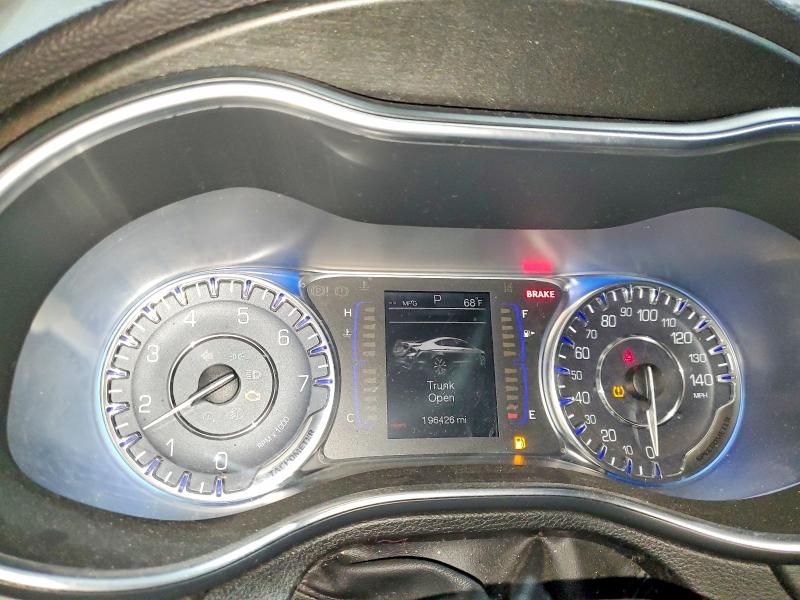 Photo 9 from auction – 2015 CHRYSLER 200 with VIN 1C3CCCABXFN637144