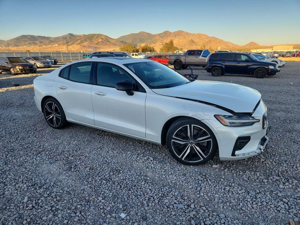 Photo 4 from auction – 2021 VOLVO S60 with VIN 7JRA22TMXMG091446