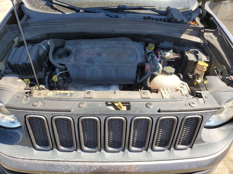 Photo 12 from auction – 2017 JEEP RENEGADE with VIN ZACCJBCB1HPG12295