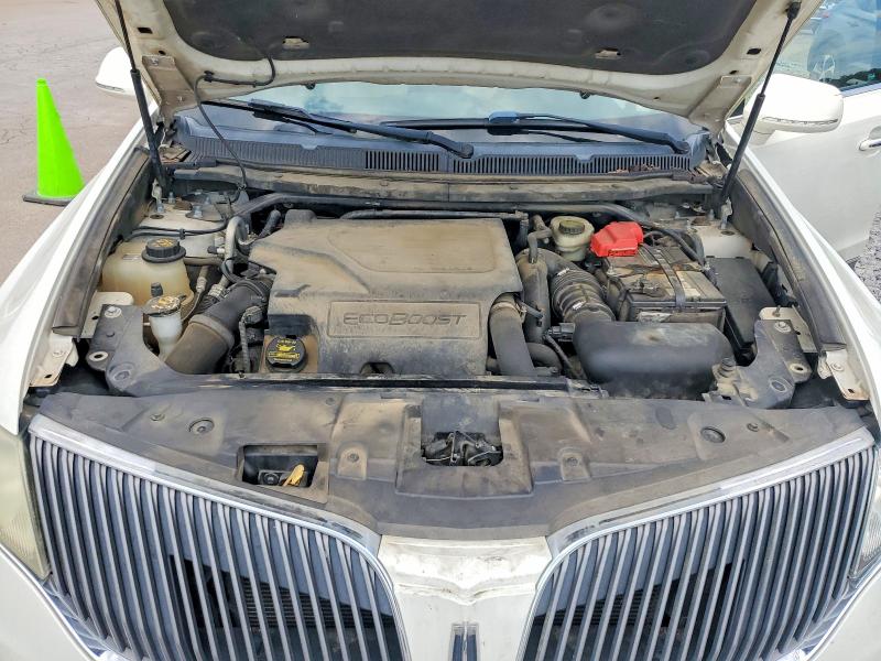 Photo 12 from auction – 2013 LINCOLN MKT with VIN 2LMHJ5AT1DBL58654