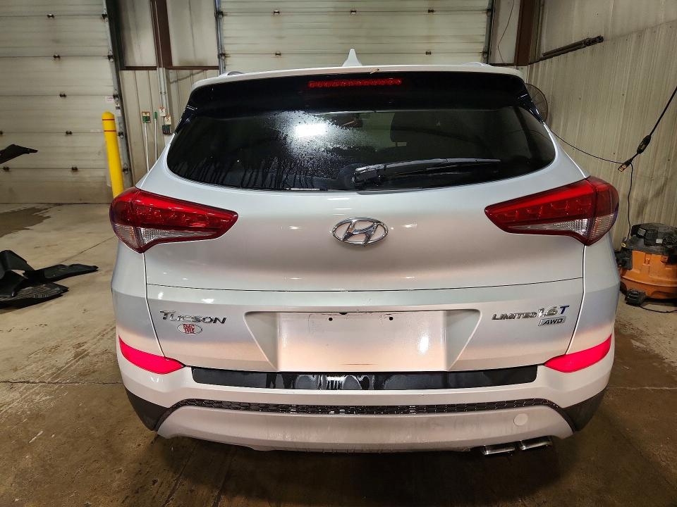 Photo 6 from auction – 2017 HYUNDAI TUCSON with VIN KM8J3CA28HU326481
