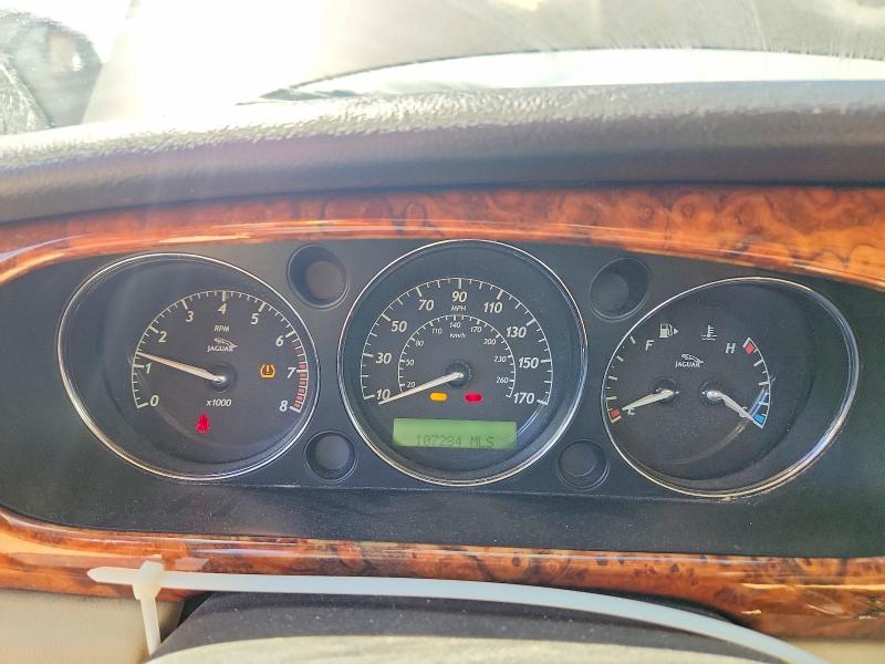Photo 9 from auction – 2008 JAGUAR XJ8 with VIN SAJWA79B38SH19378