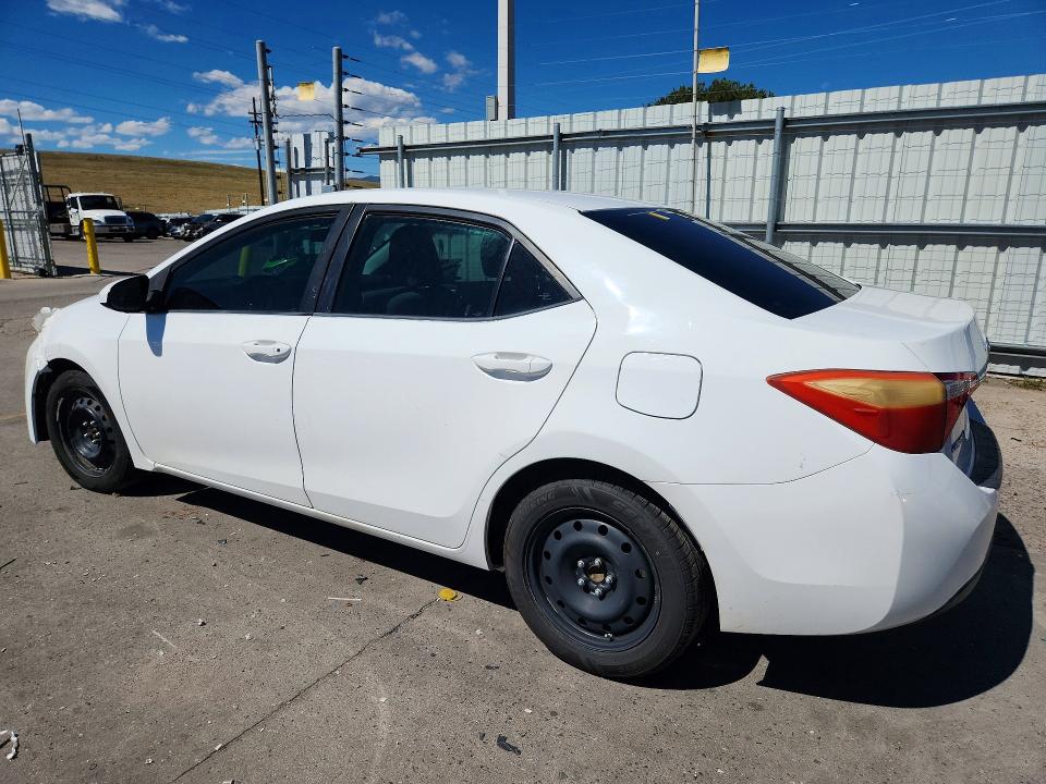 Фото 2 с аукциона – 2016 TOYOTA COROLLA с VIN 5YFBURHE5GP371821