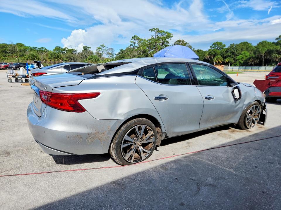 Снимка 3 от търг – 2017 NISSAN MAXIMA с VIN 1N4AA6AP0HC443071