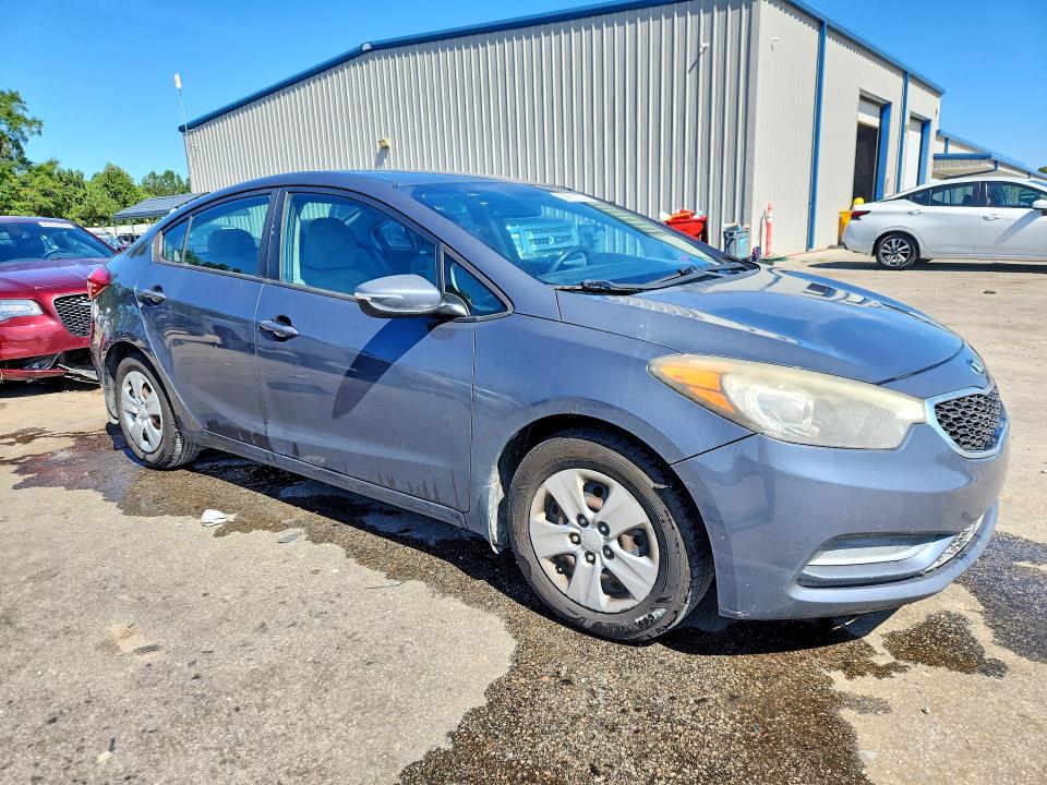 Снимка 4 от търг – 2015 KIA FORTE с VIN KNAFX4A60F5395595