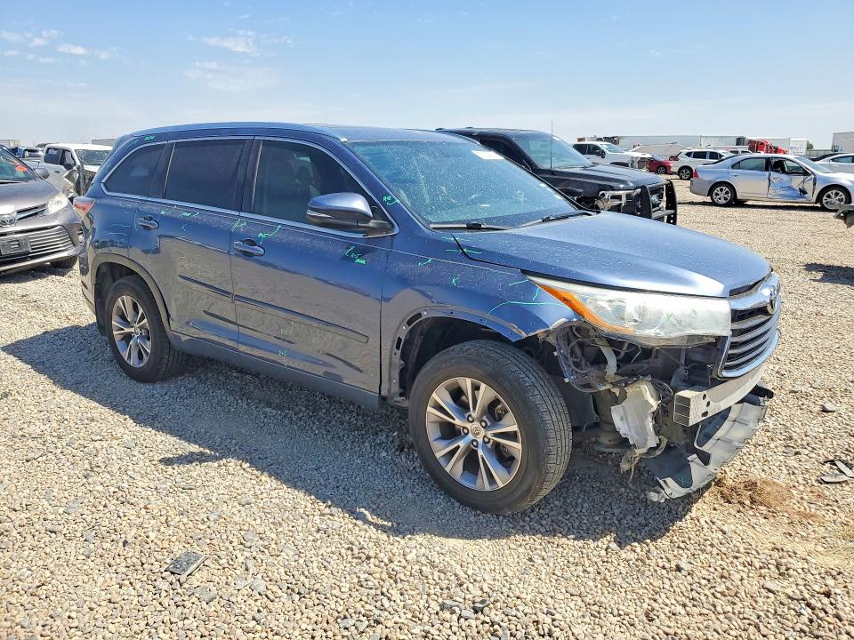 Снимка 4 от търг – 2015 TOYOTA HIGHLANDER с VIN 5TDKKRFH5FS097660