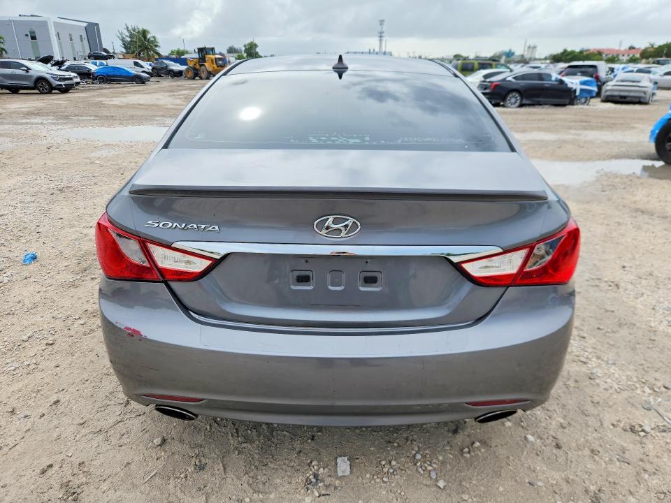 Снимка 6 от търг – 2014 HYUNDAI SONATA с VIN 5NPEC4AC1EH822202