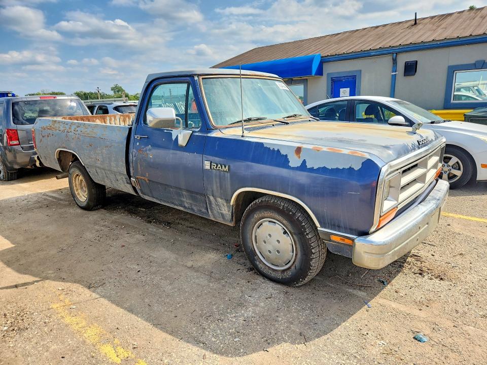 Фото 4 с аукциона – 1989 DODGE D-SERIES с VIN 1B7FE06Y0KS062837
