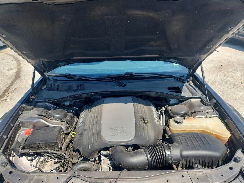 Photo 11 from auction – 2018 CHRYSLER 300 with VIN 2C3CCABT5JH276015