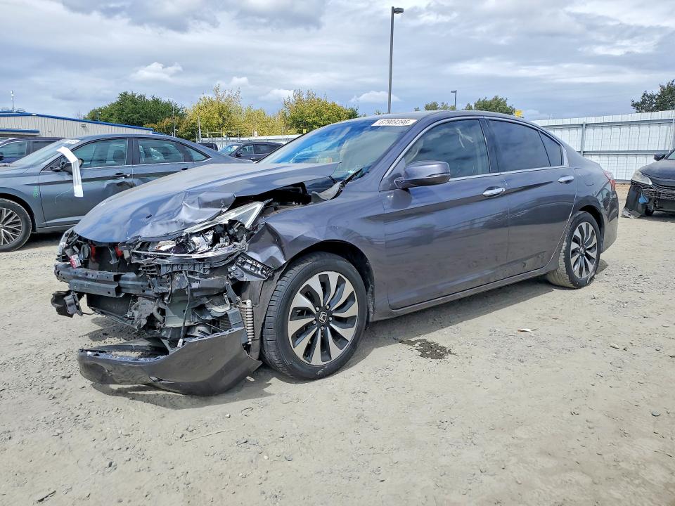 HONDA ACCORD 2017 with VIN JHMCR6F52HC012488 - Photo from auction