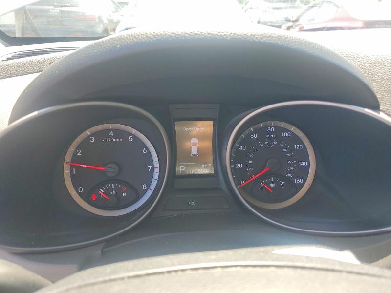 Photo 9 from auction – 2016 HYUNDAI SANTA FE with VIN KM8SMDHF1GU134012