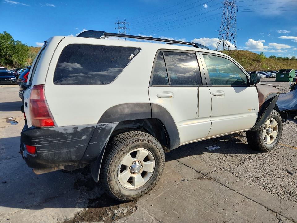 Zdjęcie 3 z aukcji – 2004 TOYOTA 4RUNNER z VIN JTEBU14R448015812