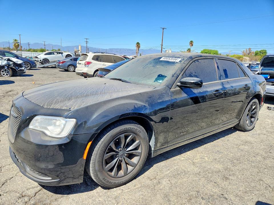 2015 CHRYSLER 300 - Търг №68053556
