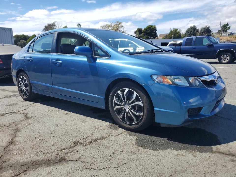 Photo 4 from auction – 2010 HONDA CIVIC with VIN 2HGFA1F55AH581333