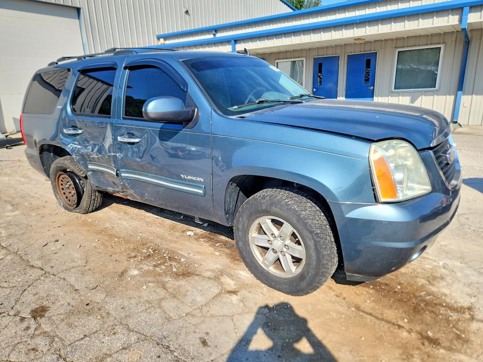Photo 4 from auction – 2010 GMC YUKON with VIN 1GKUKCE01AR100390