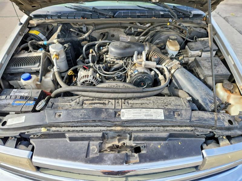 Снимка 11 от търг – 1998 CHEVROLET S TRUCK с VIN 1GCDT19X1W8247245