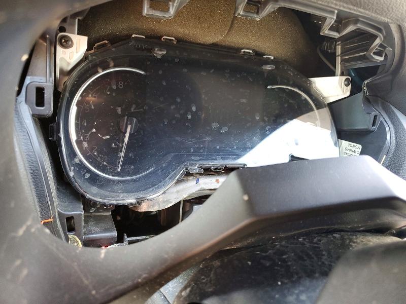 Photo 9 from auction – 2019 TOYOTA RAV4 with VIN 2T3J1RFV8KW042231