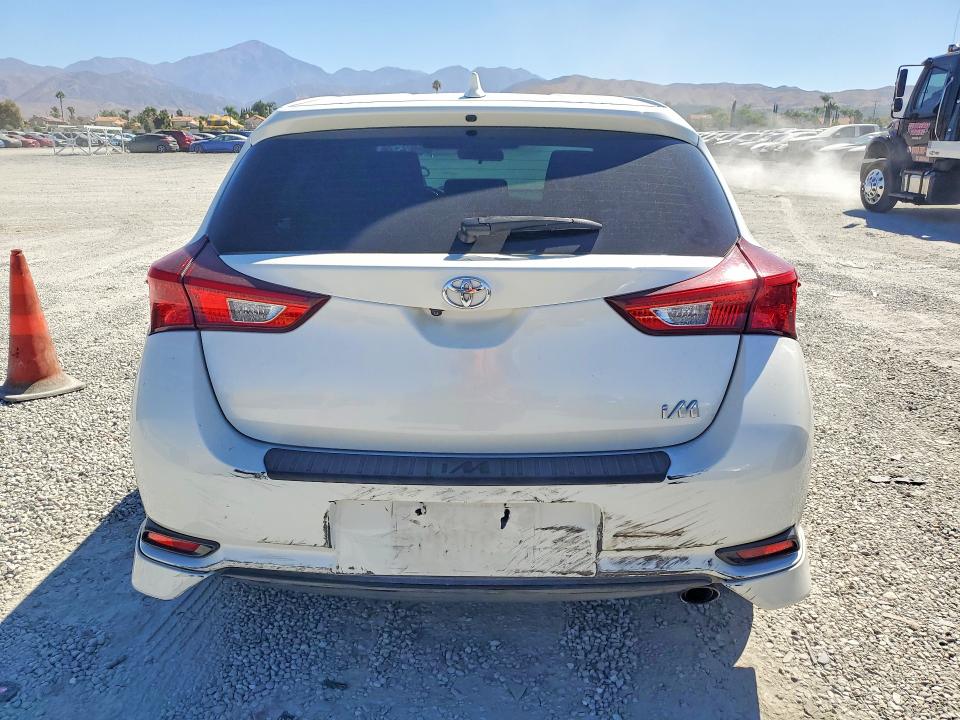 Photo 6 from auction – 2018 TOYOTA COROLLA IM with VIN JTNKARJE3JJ573812