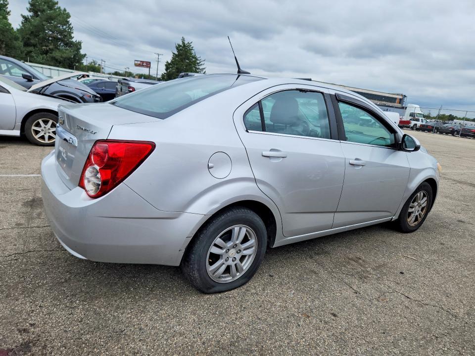 Снимка 3 от търг – 2012 CHEVROLET SONIC с VIN 1G1JC5SHXC4101435