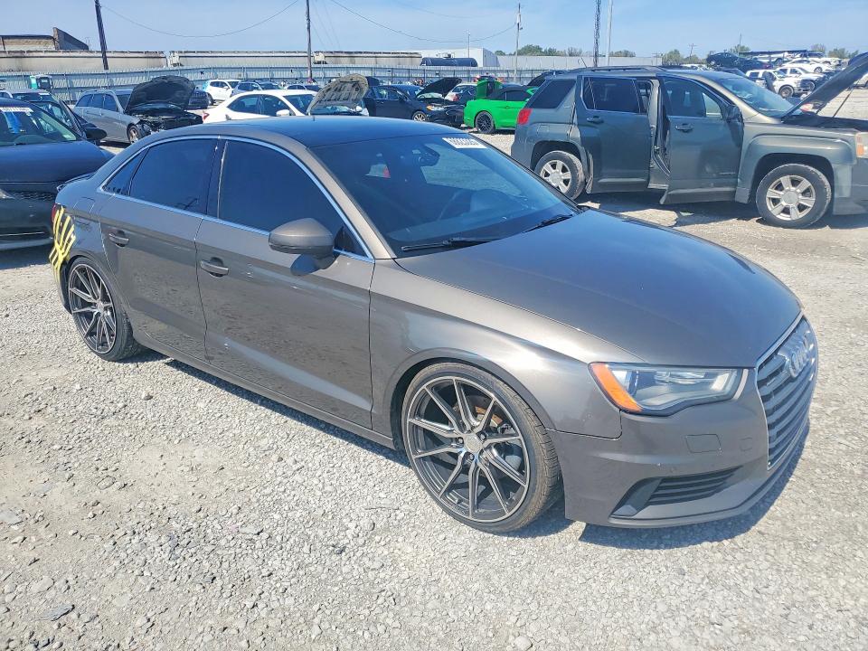Foto 4 de la subasta – 2016 AUDI A3 con VIN WAUE8GFFXG1044379
