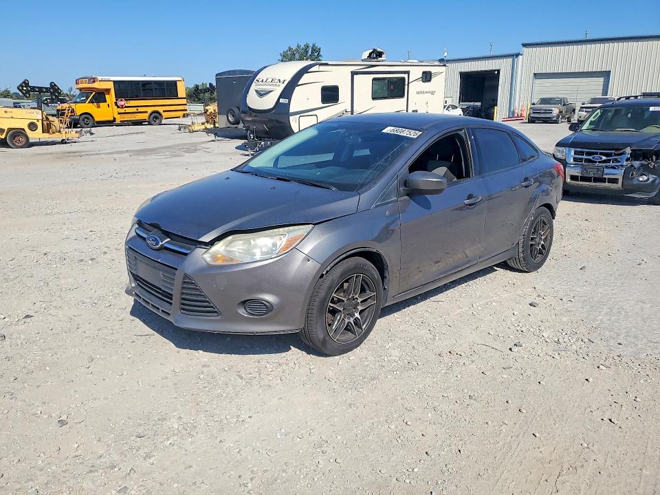 FORD FOCUS 2012 with VIN 1FAHP3F28CL435432 - Photo from auction