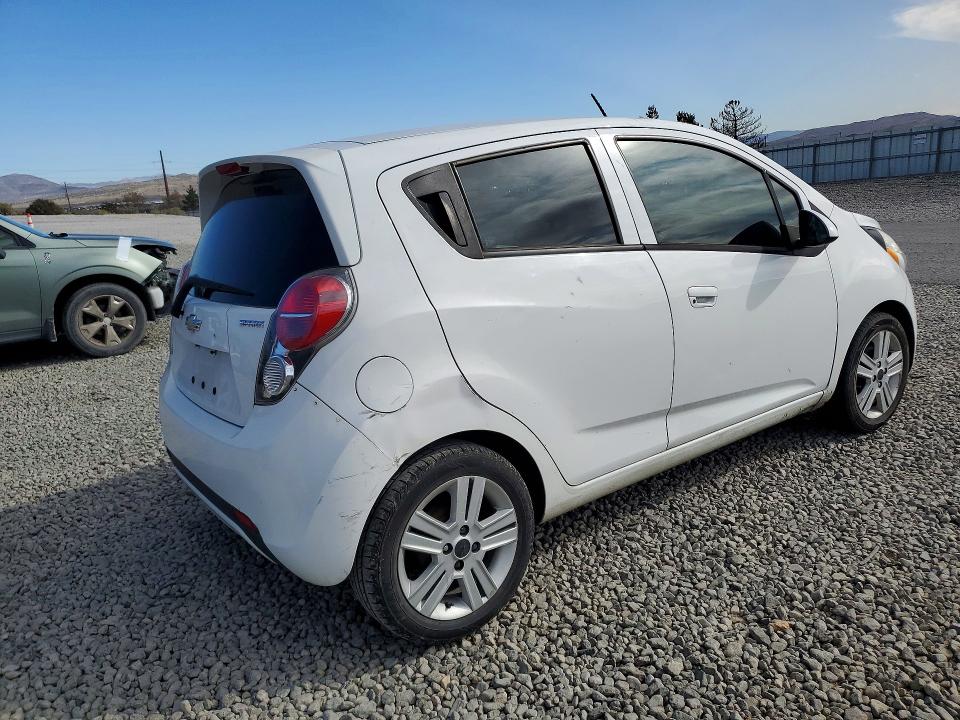 Photo 3 from auction – 2014 CHEVROLET SPARK with VIN KL8CD6S95EC520161
