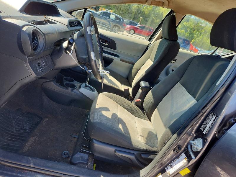 Photo 7 from auction – 2014 TOYOTA PRIUS C with VIN JTDKDTB38E1574725