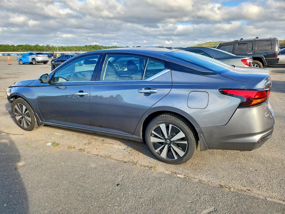 Photo 2 from auction – 2019 NISSAN ALTIMA with VIN 1N4BL4DW4KC217595